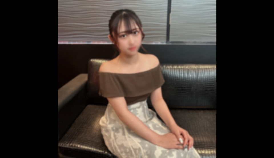 FC2PPV-4493163 A mature beauty…