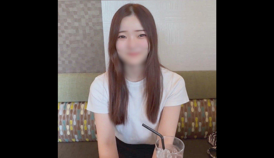 FC2PPV-4525860 A fair-skinned …